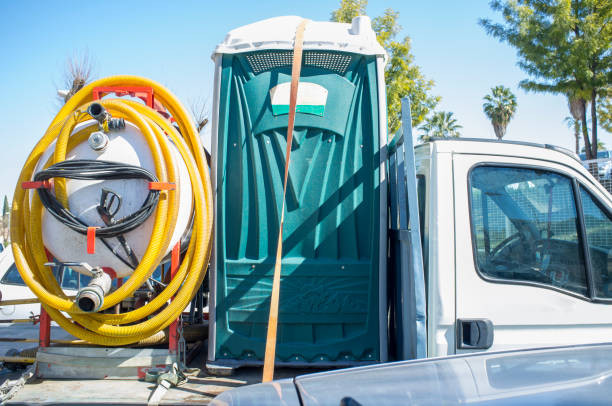 Portable Toilet Options We Offer in Benavides, TX