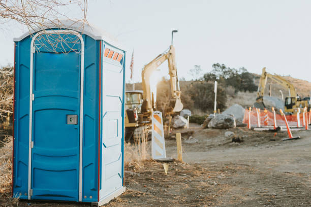 Best Luxury portable toilet rental  in Benavides, TX